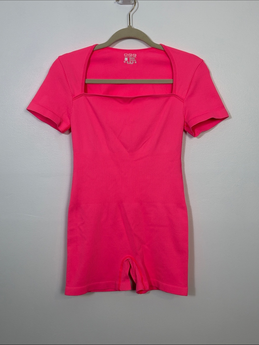 OQQ Neon Pink Ribbed Romper Women’s Large Square Neck Stretch NWOT Condition